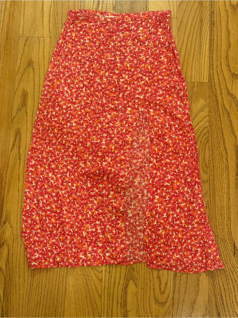 H&M Pink and White Floral Skirt with Slit - Picture 2 of 4